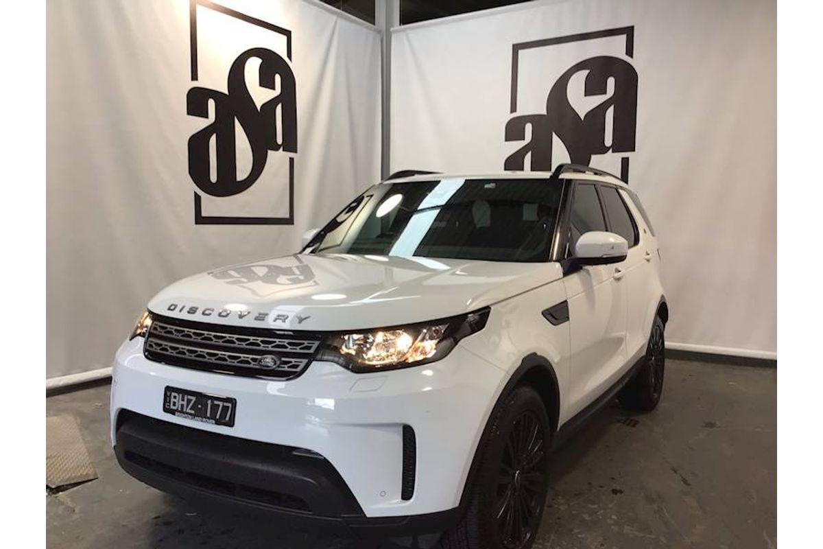 2019 Land Rover Discovery SD4 S Series 5