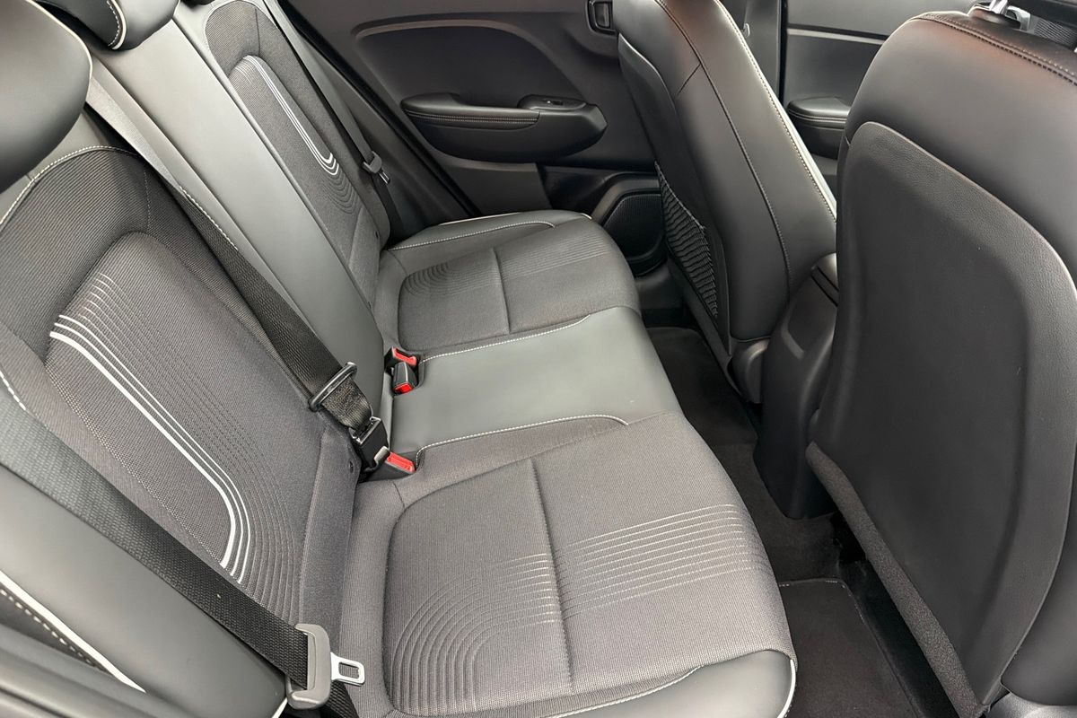 2025 Hyundai Venue Active QX.V5