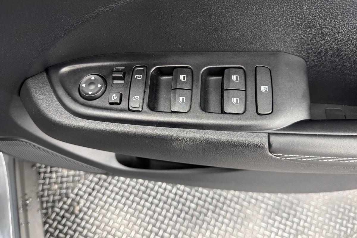 2025 Hyundai Venue Active QX.V5
