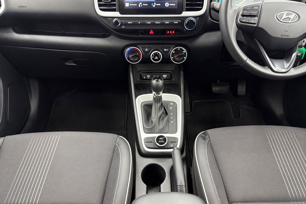 2025 Hyundai Venue Active QX.V5