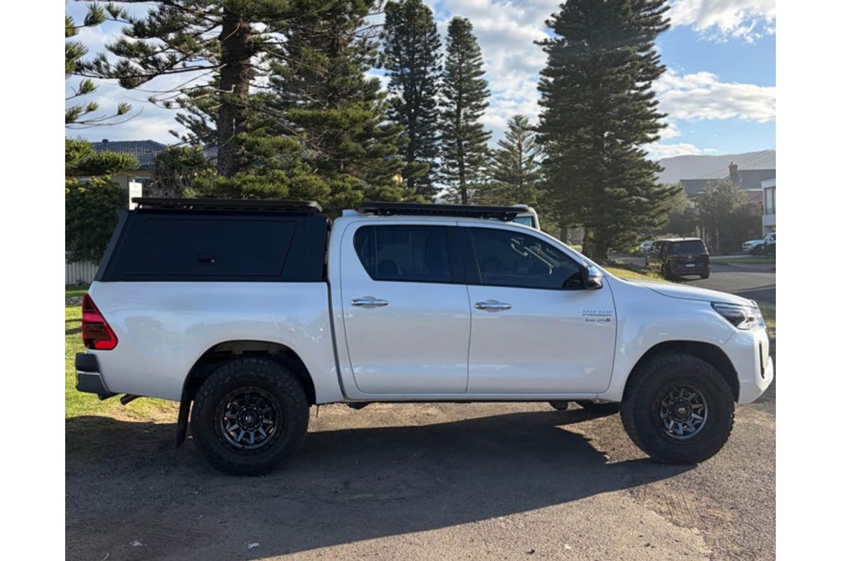 2023 Toyota Hilux SR5 GUN126R 4X4