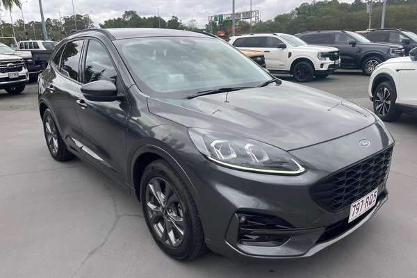 2022 Ford Escape ST-Line ZH