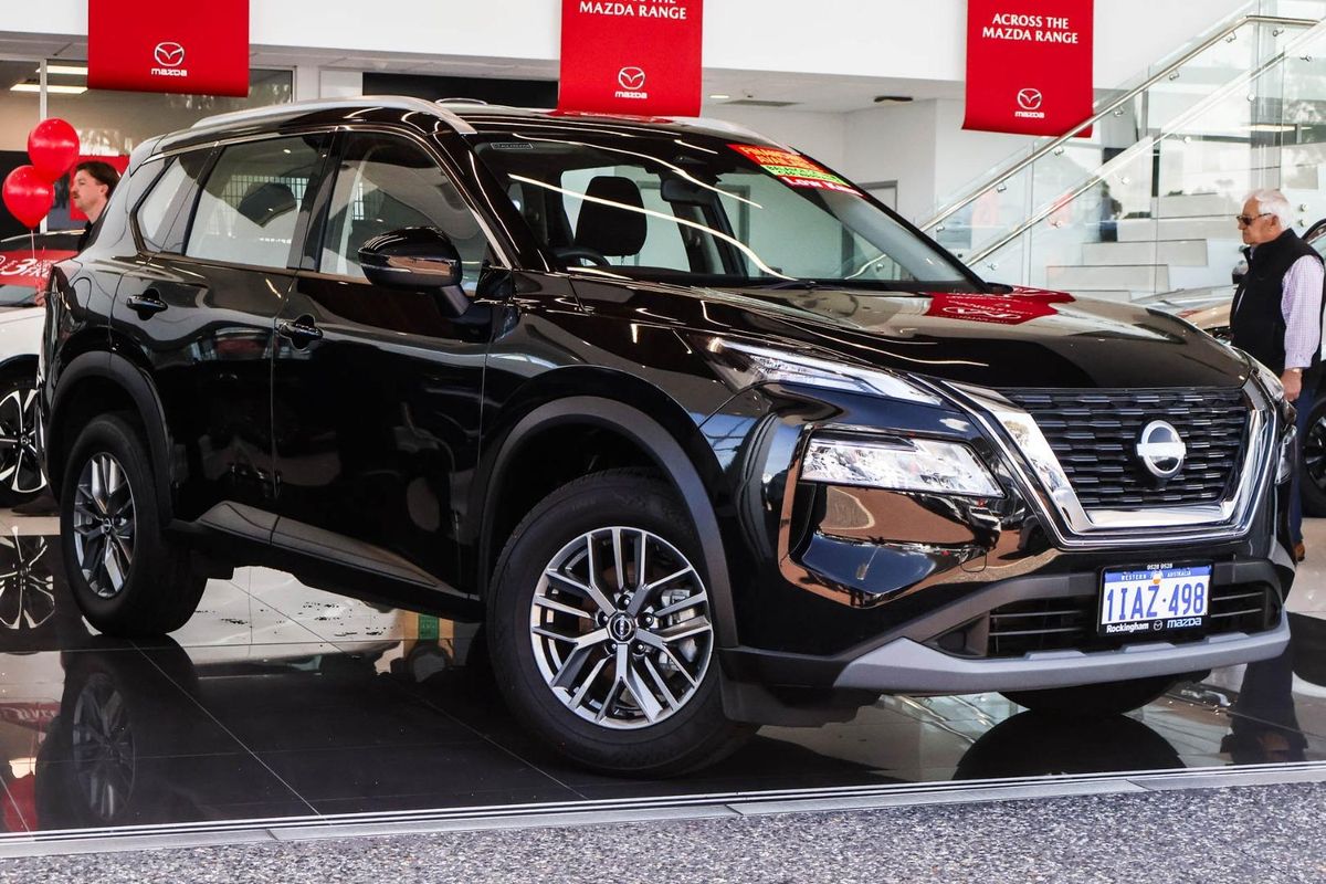 2023 Nissan X-TRAIL ST T33