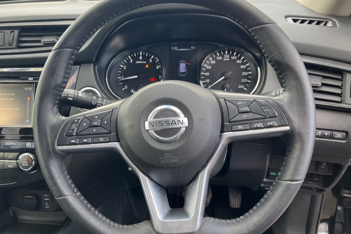2017 Nissan X-TRAIL ST-L T32 Series II