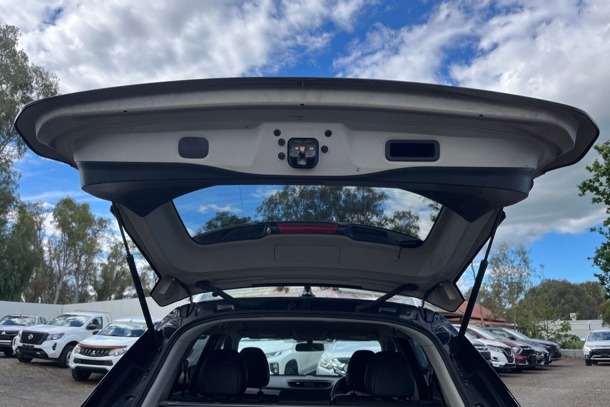 2017 Nissan X-TRAIL ST-L T32 Series II