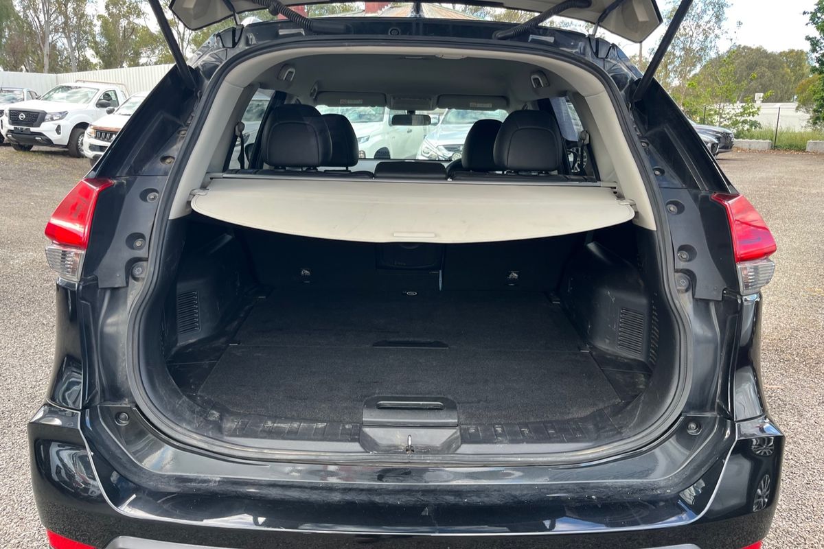 2017 Nissan X-TRAIL ST-L T32 Series II