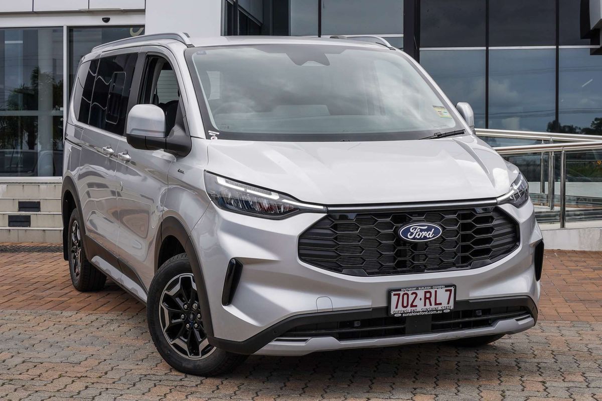 2025 Ford Tourneo Active AV SWB