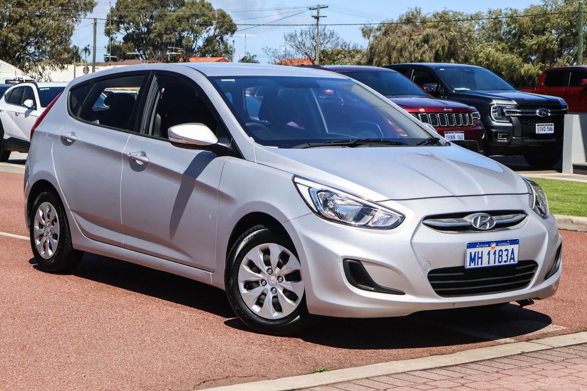 2015 Hyundai Accent Active RB3