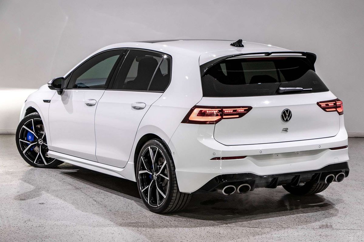 2023 Volkswagen Golf R 8