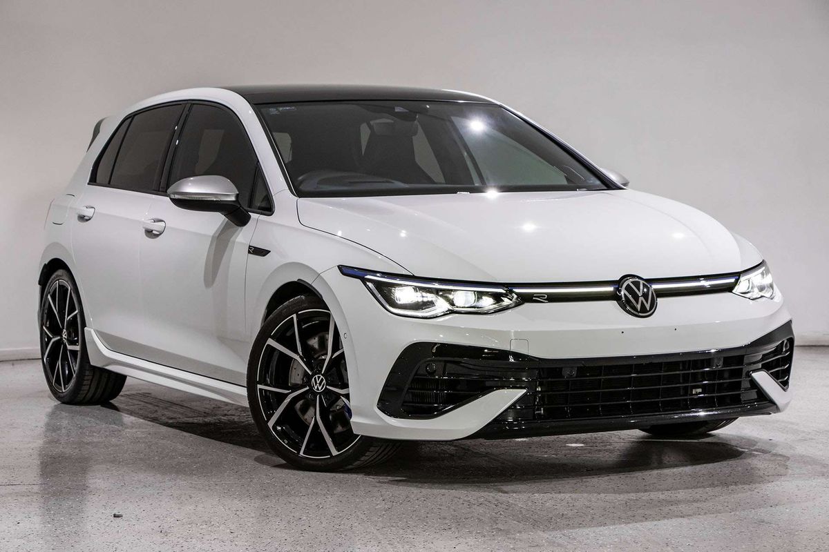 2023 Volkswagen Golf R 8