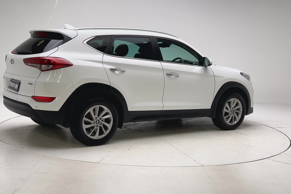 2015 Hyundai Tucson Elite TLe thumb-2