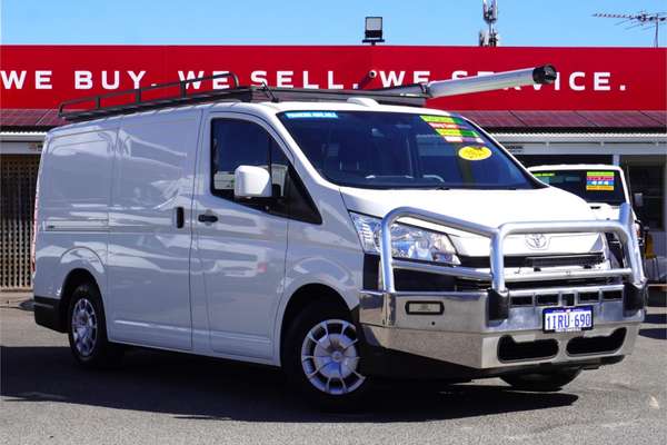 2025 Toyota Hiace GDH300R LWB