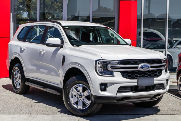 2025 Ford Everest Ambiente 2.0L