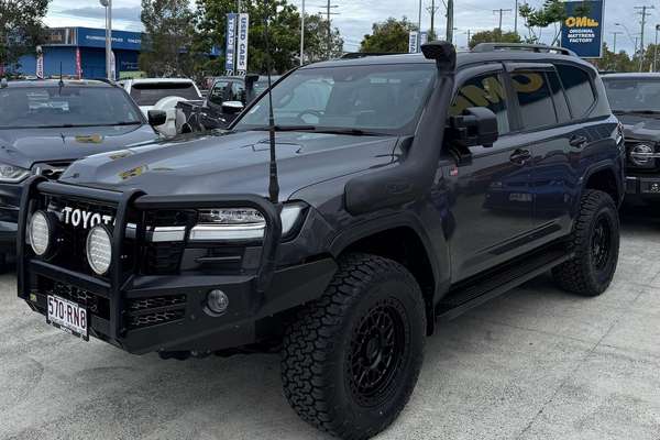2023 Toyota Landcruiser GR Sport FJA300R