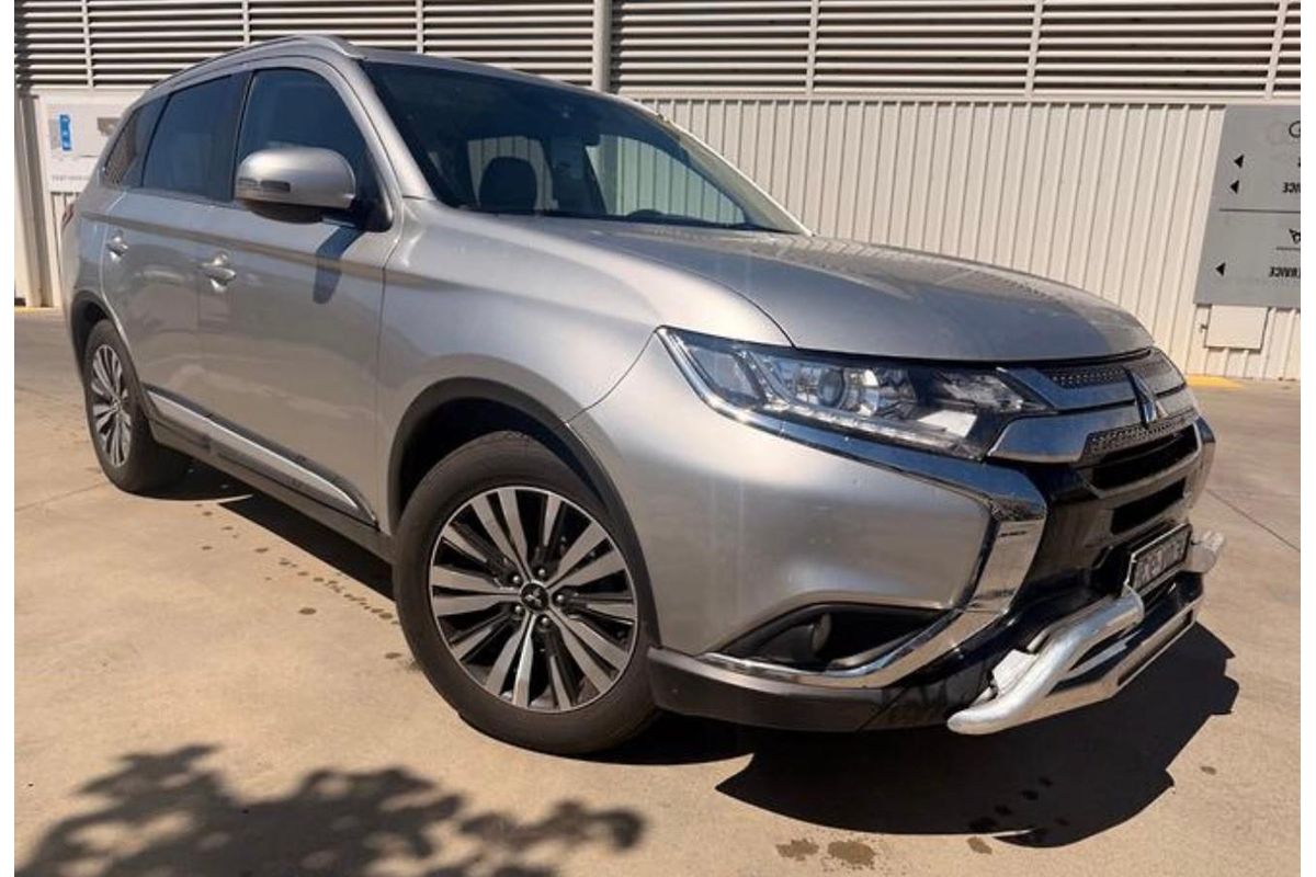 2021 Mitsubishi Outlander LS ZL