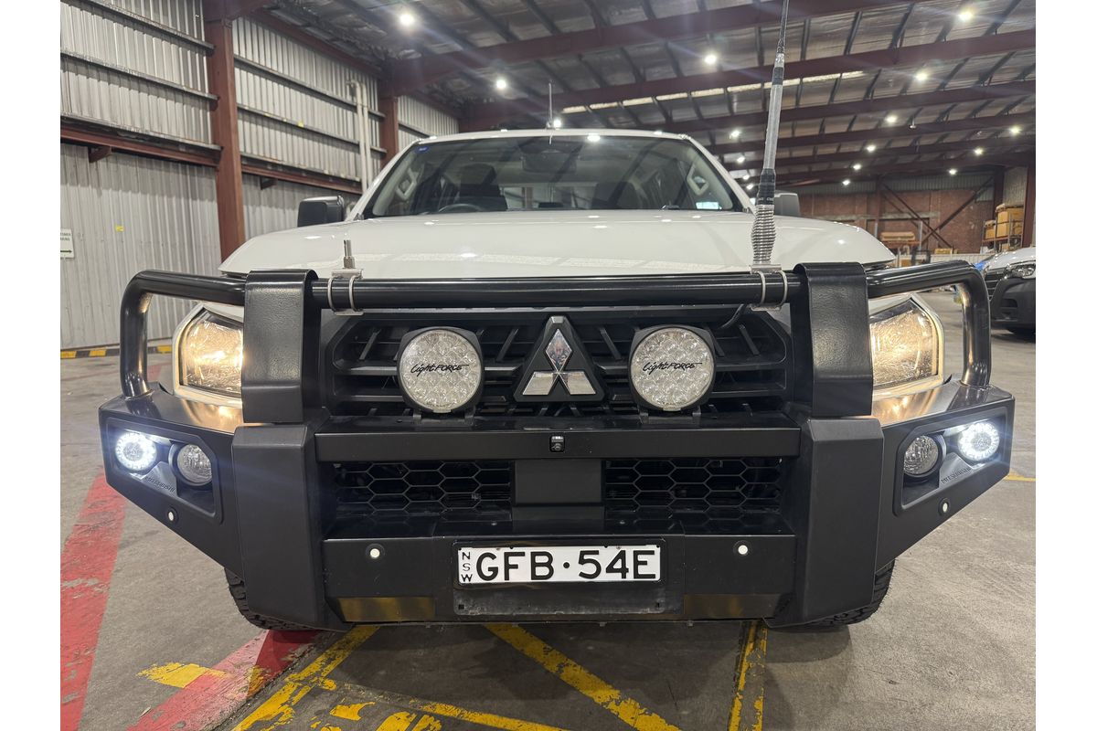 2024 Mitsubishi Triton GLX MV 4X4