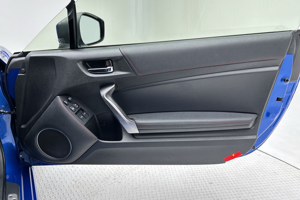 2013 Subaru BRZ ZC6 thumb-18