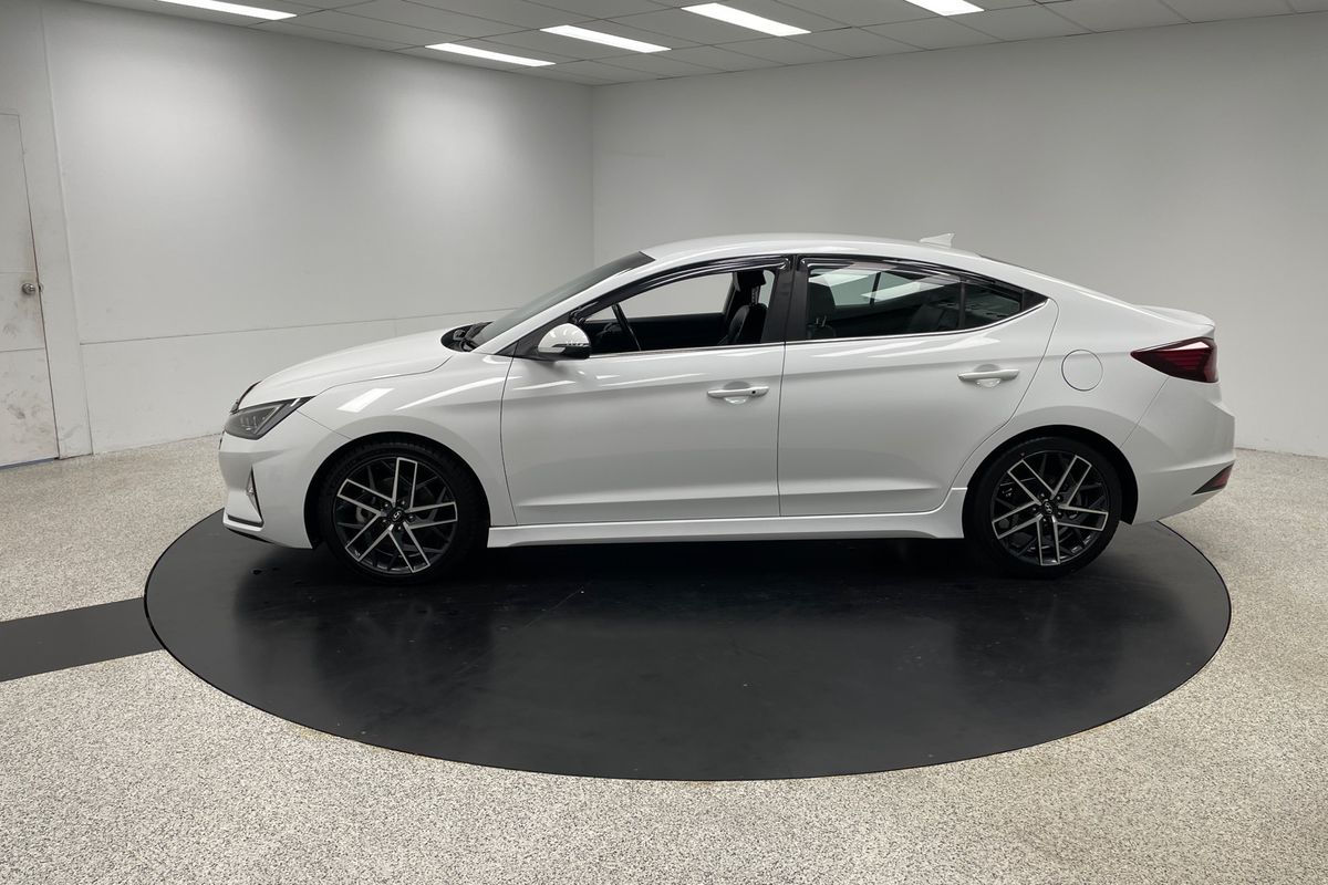 2019 Hyundai Elantra Sport AD.2