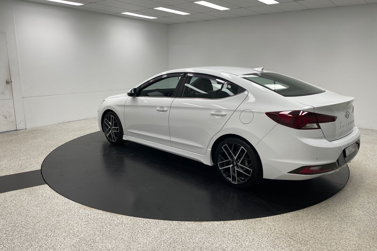 2019 Hyundai Elantra Sport AD.2