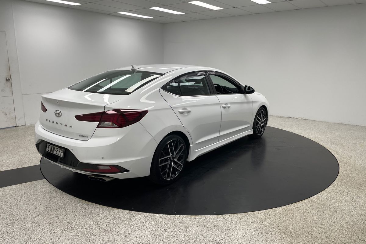 2019 Hyundai Elantra Sport AD.2