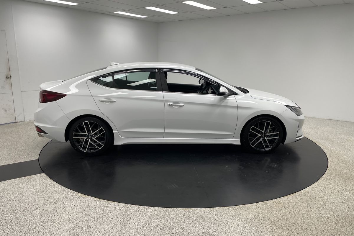 2019 Hyundai Elantra Sport AD.2