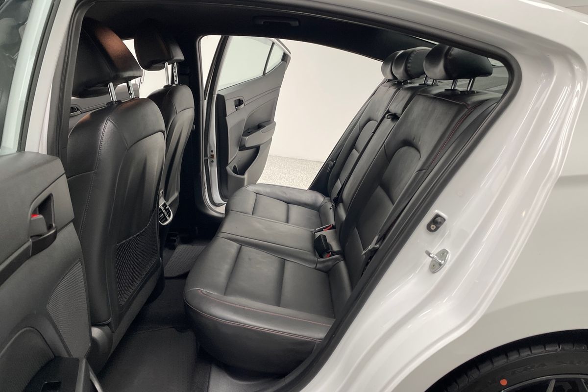 2019 Hyundai Elantra Sport AD.2