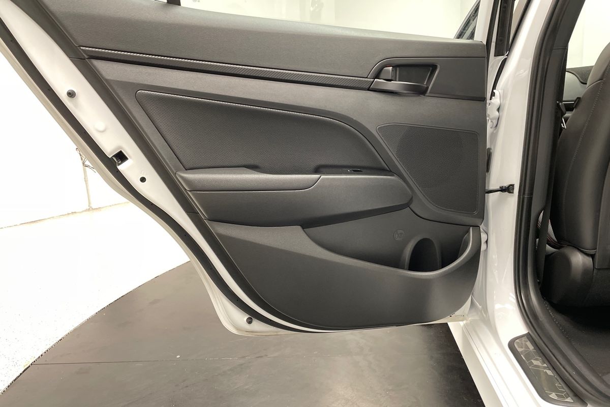 2019 Hyundai Elantra Sport AD.2