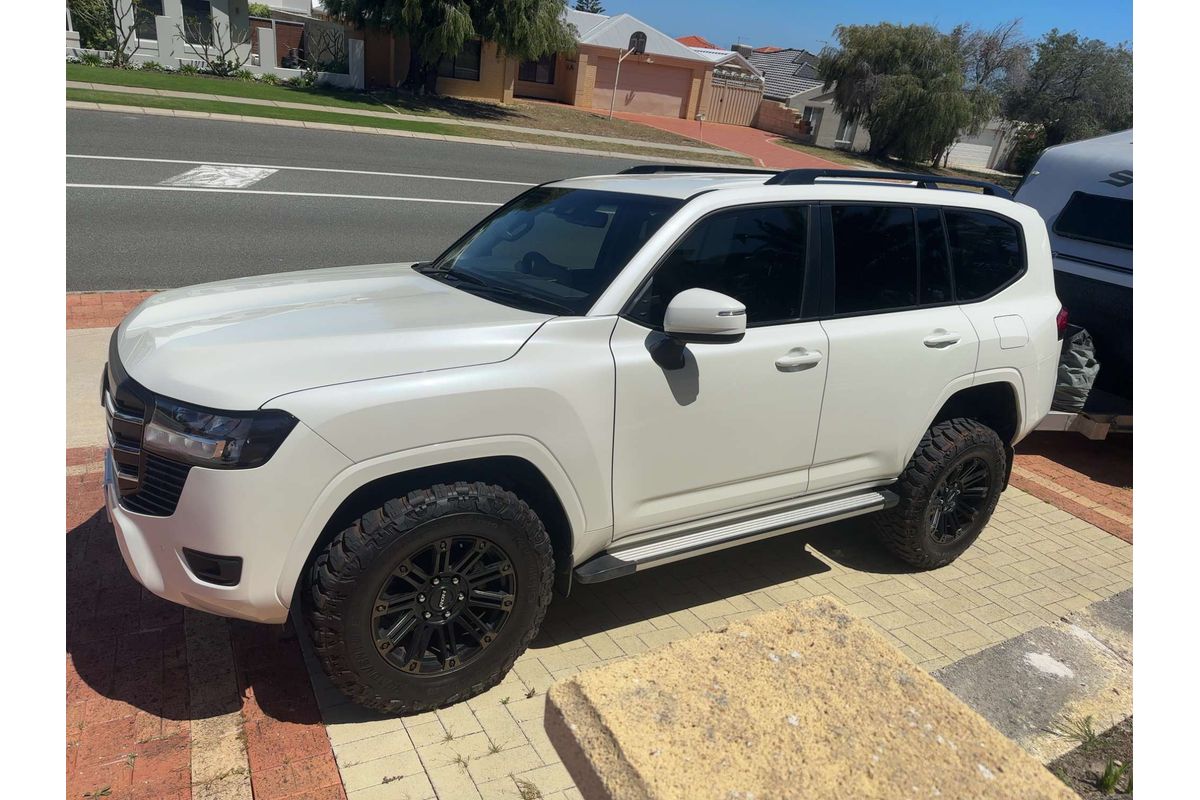 2022 Toyota Landcruiser GXL FJA300R