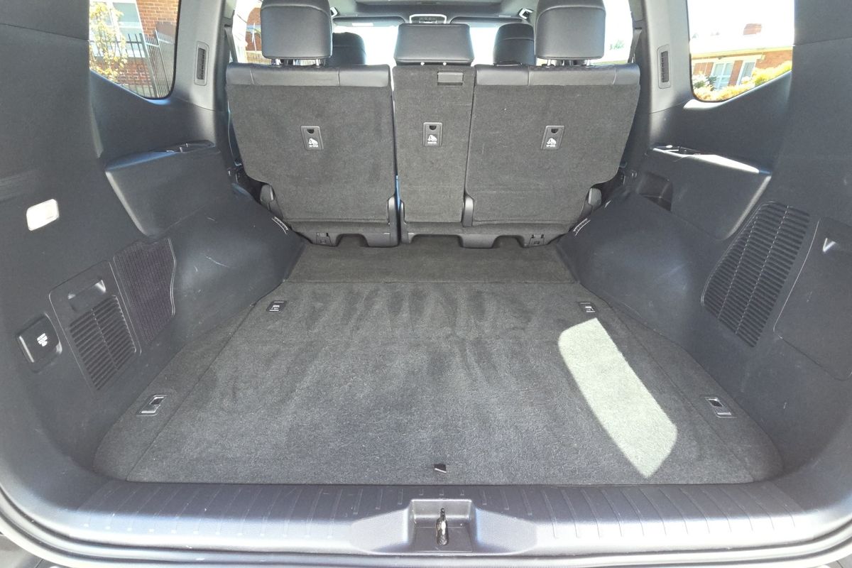 2023 Toyota Landcruiser GR Sport FJA300R