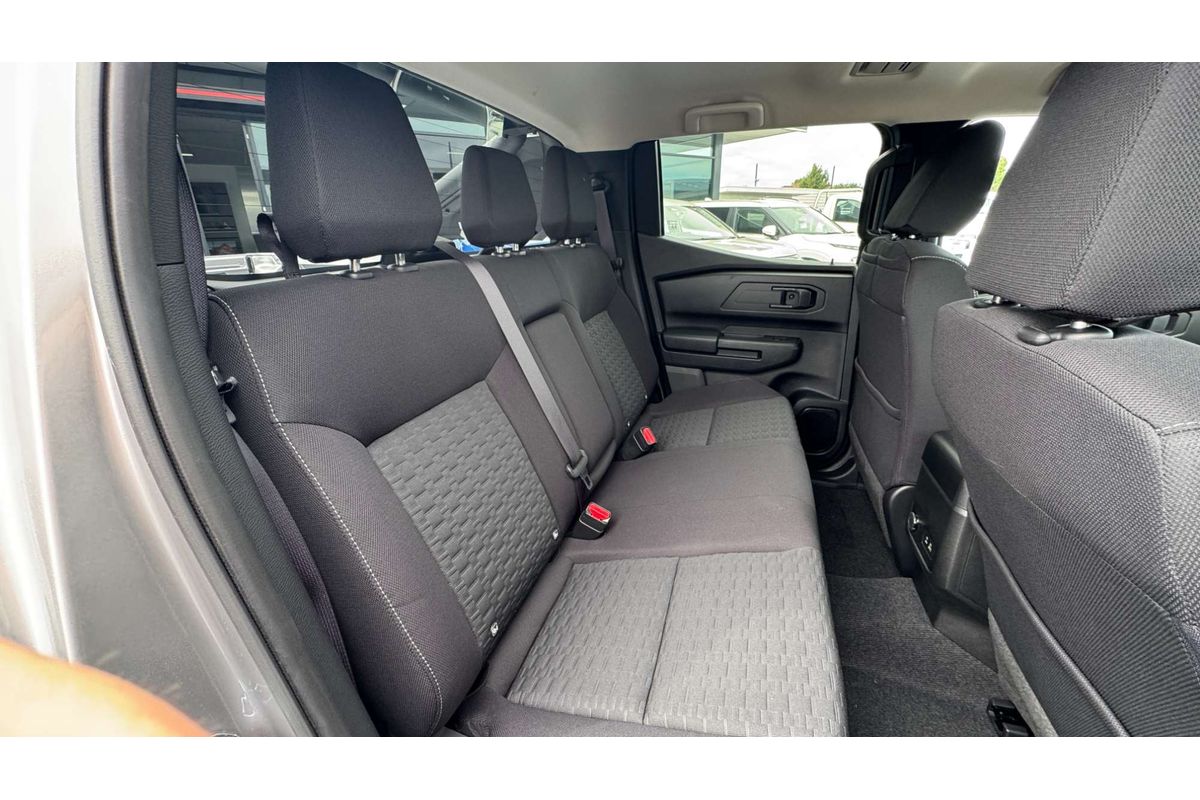 2025 Mitsubishi Triton GLX-R MV 4X4 image 12