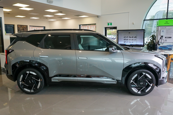 2026 Kia Seltos GT-Line SP3 thumb-4