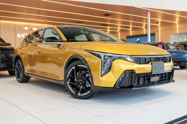 2026 Kia K4 GT-Line CL4m