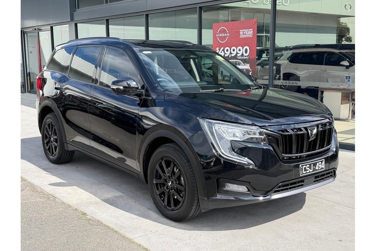 2024 Mahindra XUV700 AX7L Black Edition