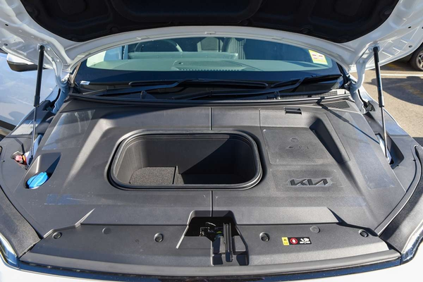 2026 Kia EV3 Air Standard Range SV thumb-6