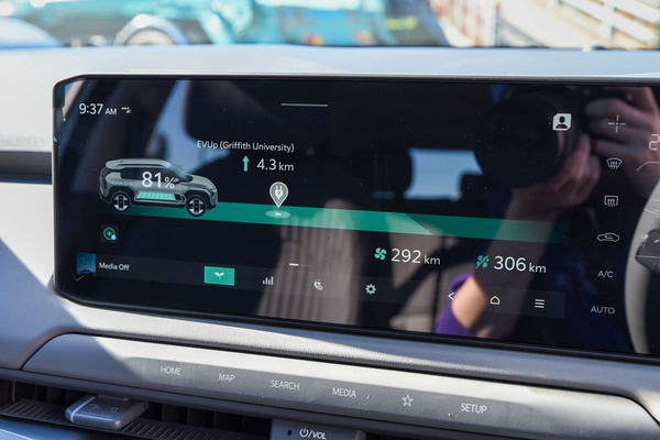 2026 Kia EV3 Air Standard Range SV thumb-11