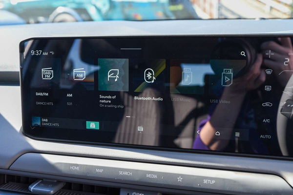 2026 Kia EV3 Air Standard Range SV thumb-12
