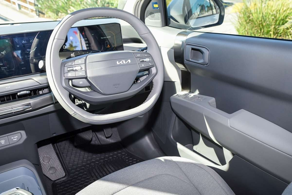 2026 Kia EV3 Air Standard Range SV thumb-17