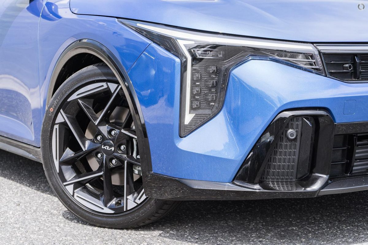 2025 Kia K4 GT-Line CL4m