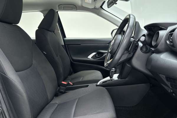 2021 Toyota Yaris Cross GX MXPB10R thumb-12