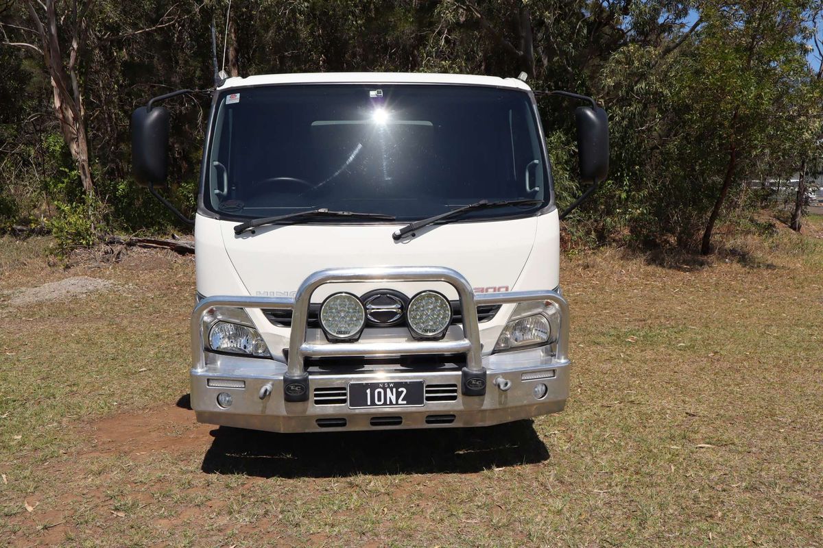 2017 Hino 300 Series 716 MEDIUM TIPPER XZU710R