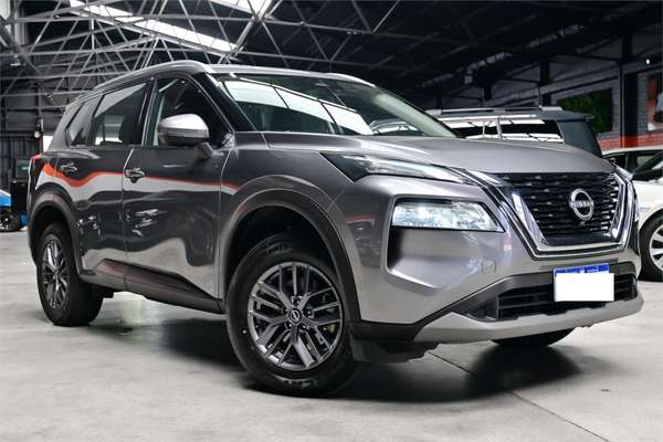 2025 Nissan X-TRAIL ST T33