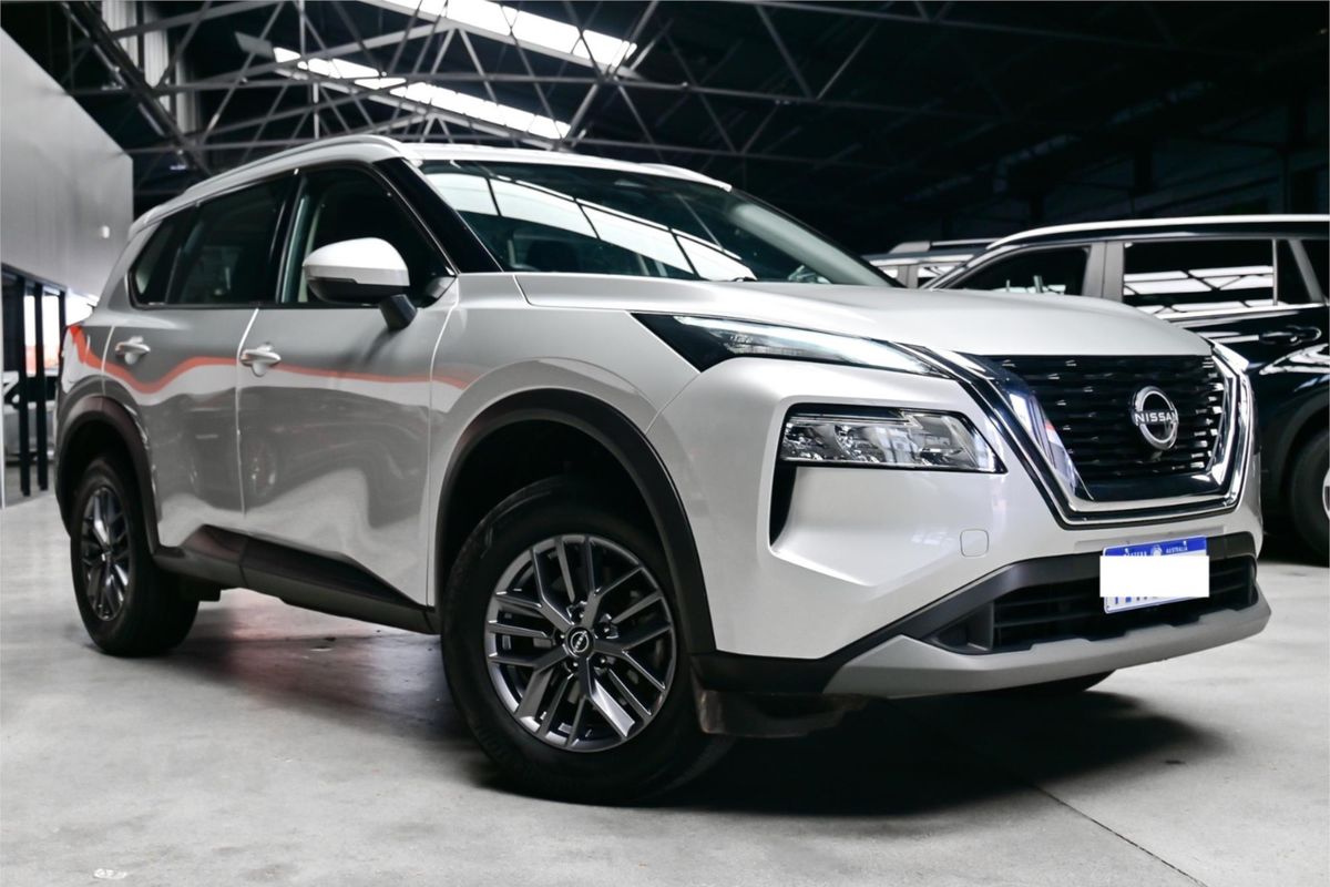 2025 Nissan X-TRAIL ST T33