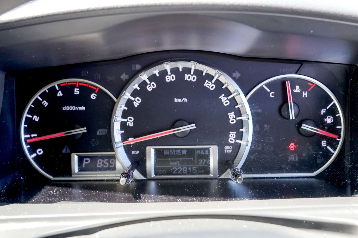 2014 Toyota Hiace Super GL KDH201R LWB image 22