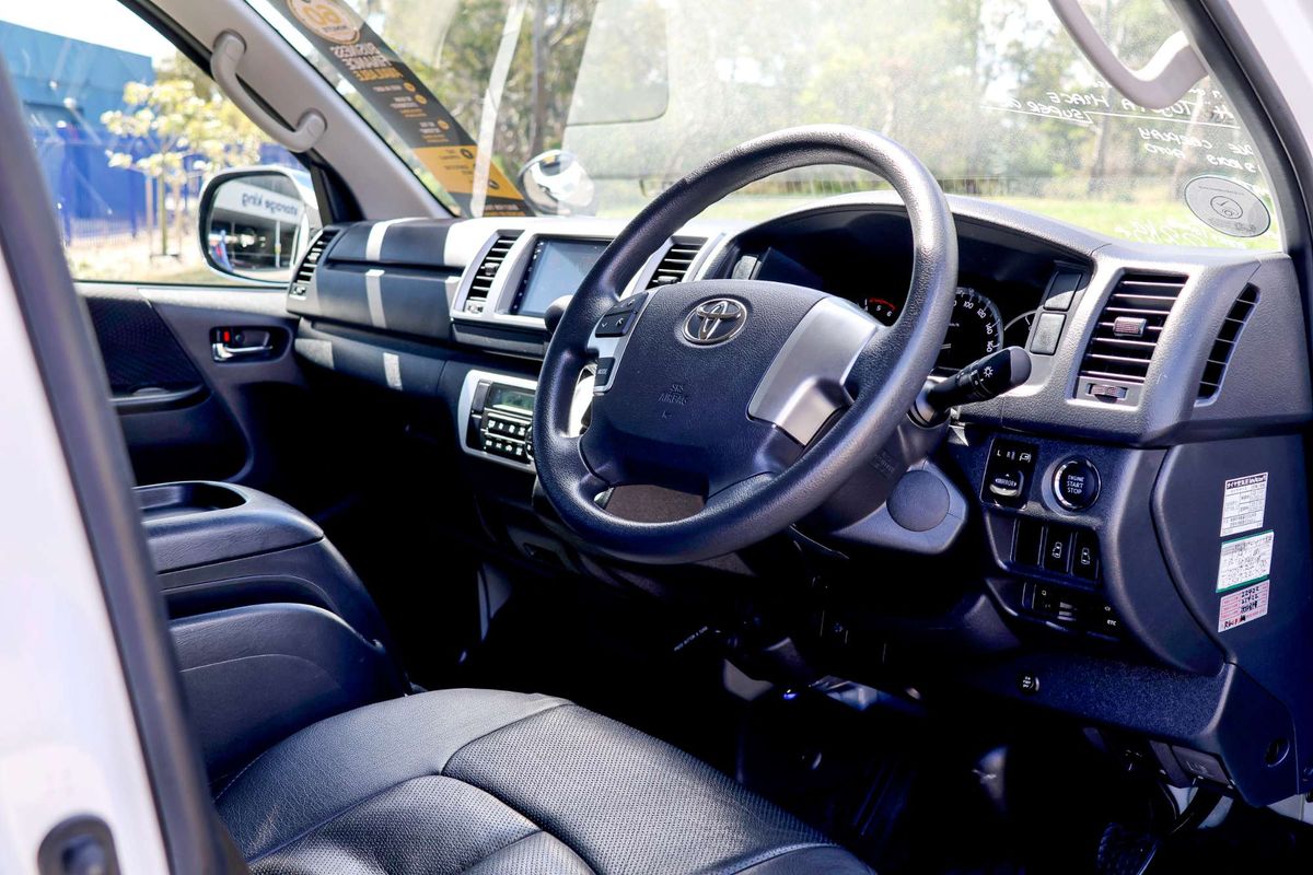 2014 Toyota Hiace Super GL KDH201R LWB image 25