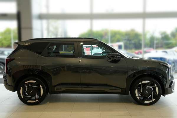 2026 Kia Seltos GT-Line SP3 thumb-3