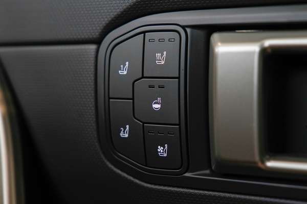 2026 Kia Seltos GT-Line SP3 thumb-10
