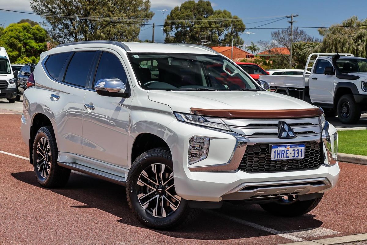 2022 Mitsubishi Pajero Sport GLS QF