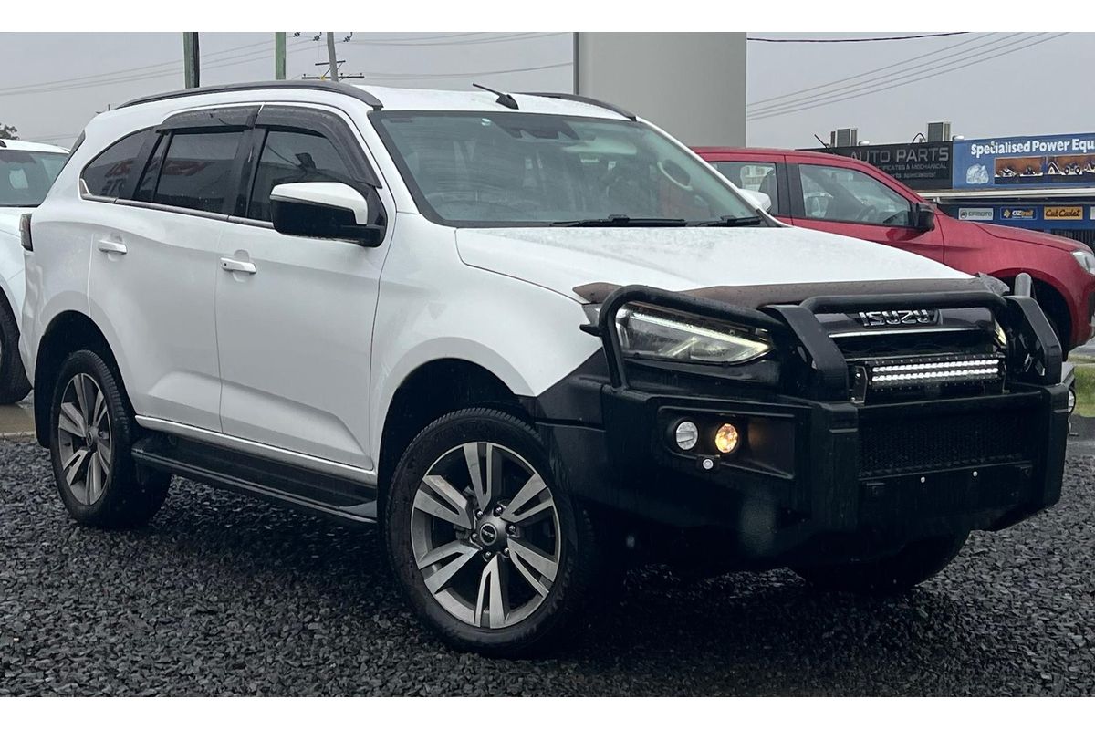 2023 Isuzu MU-X LS-T