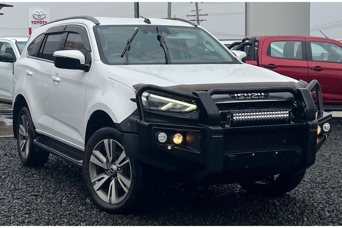 2023 Isuzu MU-X LS-T