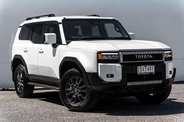 2025 Toyota Landcruiser Prado